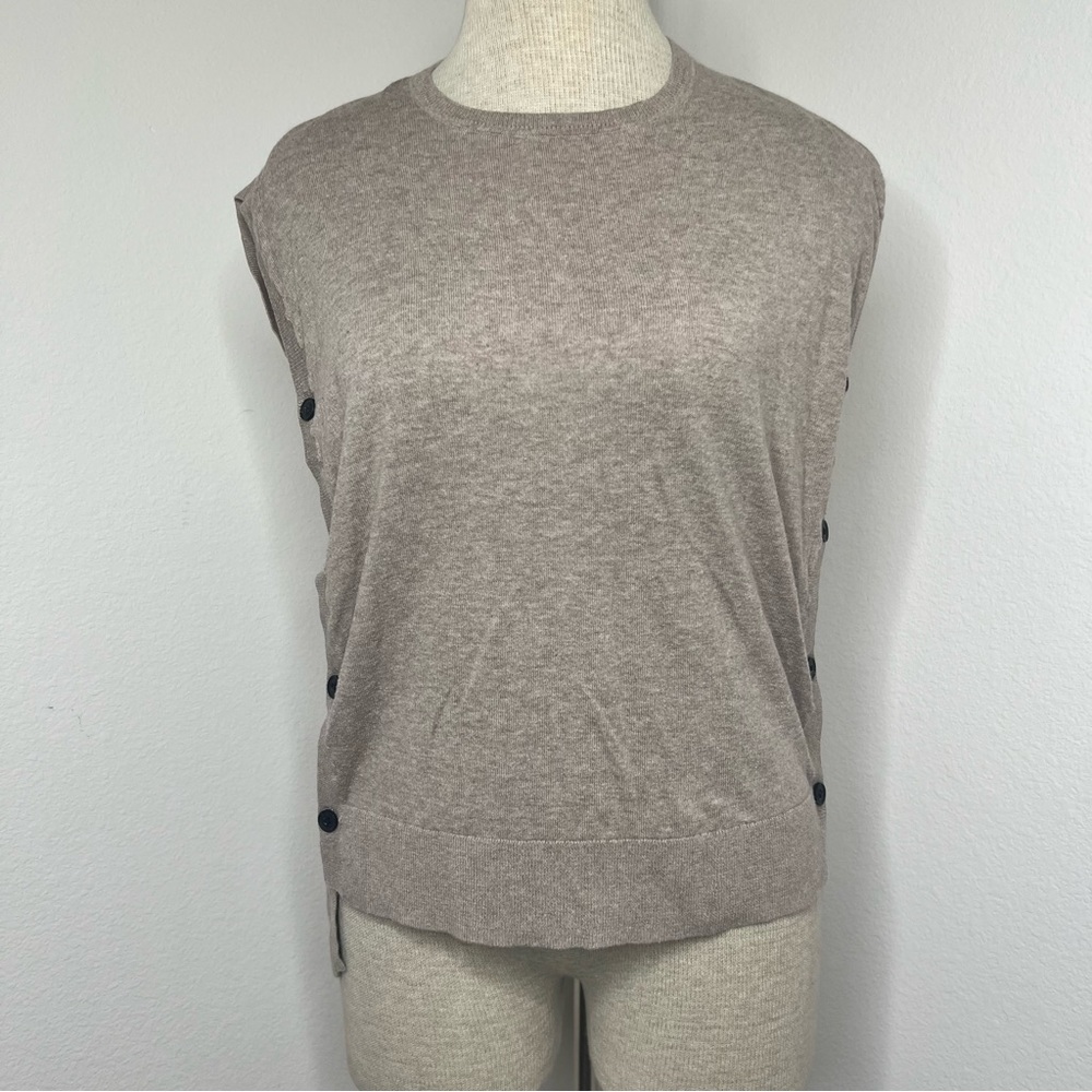 🔹 All Saints Sleeveless Sweater Top